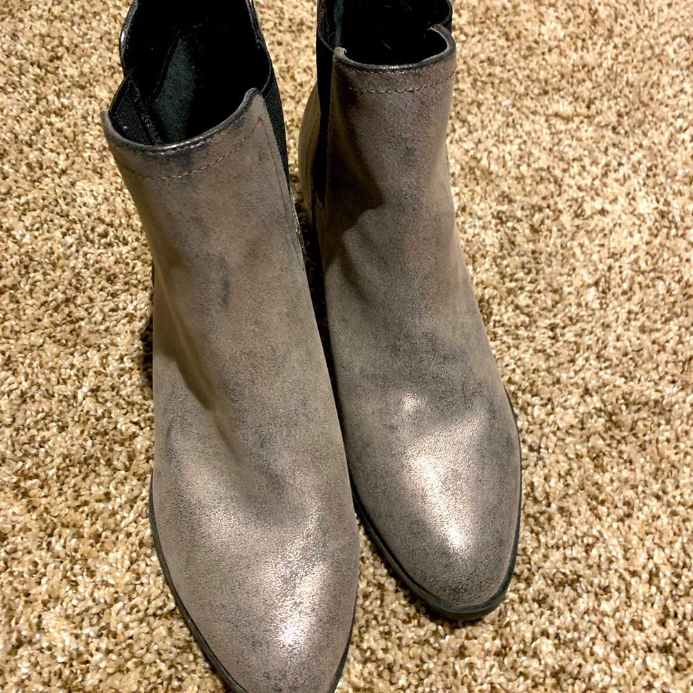 American Eagle Ankle Boots/8 Metallic Silver Gray Block Heel Booties Glam